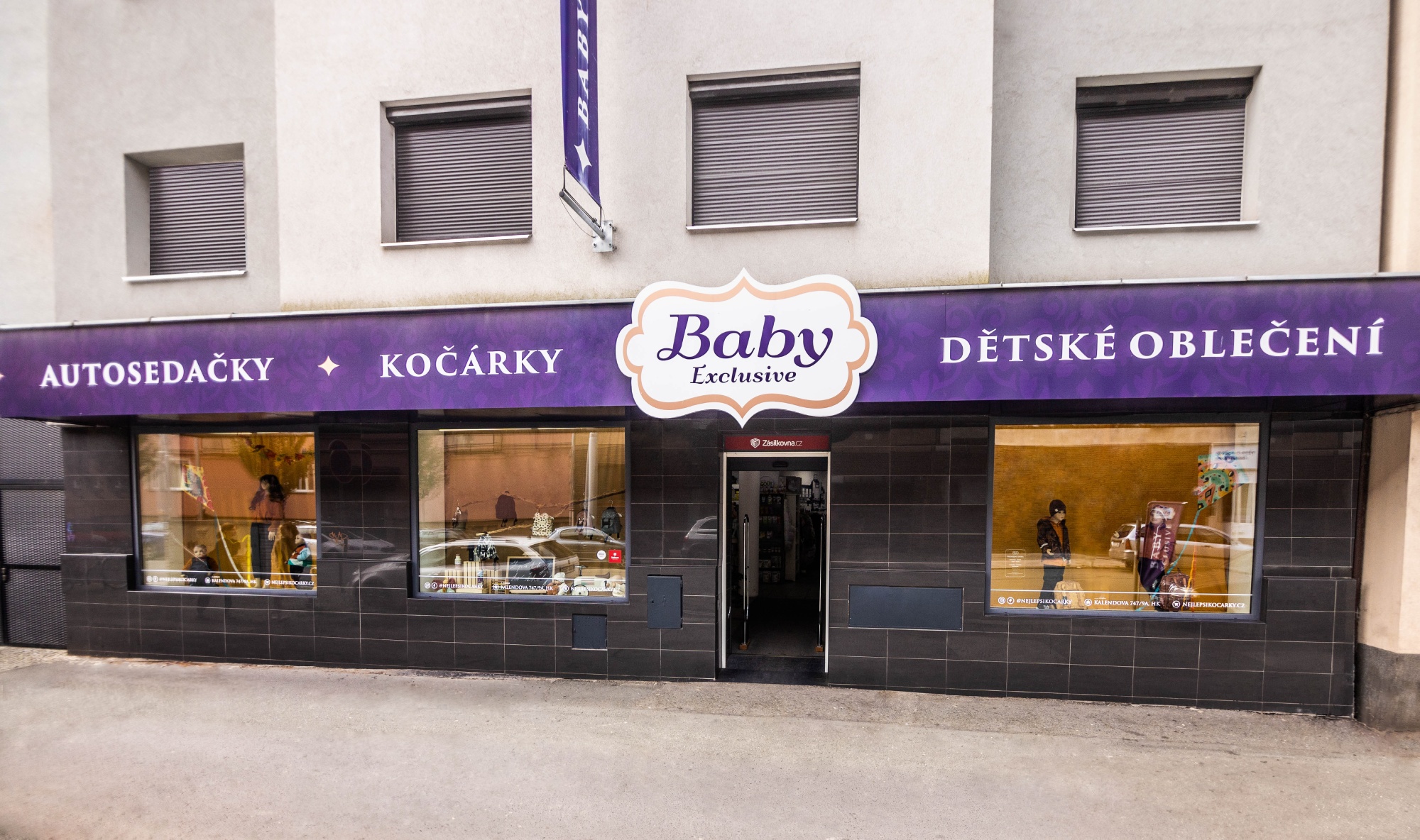  prodejna Baby Exclusive John Nell, Hradec Králové 